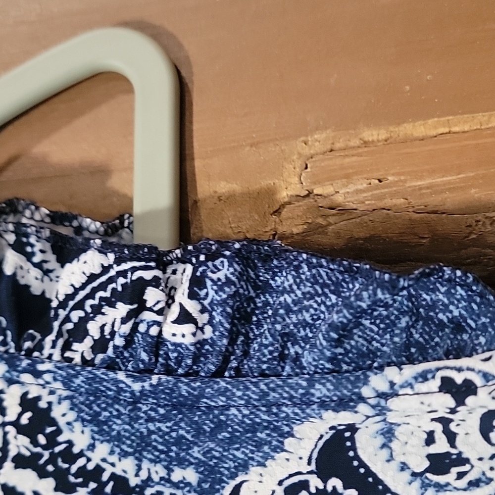 PerSeption Concept Blue and White Patterned Blouse - Picture 4 of 5